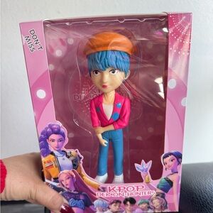 K-Pop Demon Hunters Blue and Pink Action Figure Saja boy